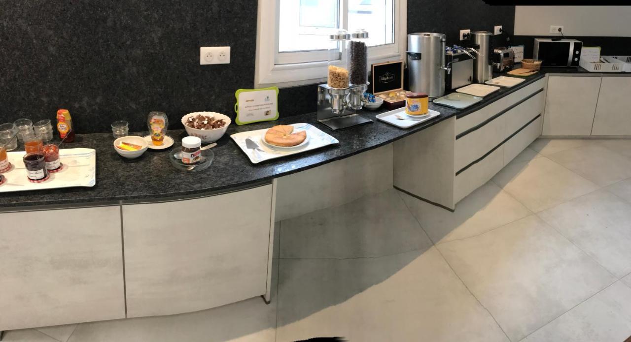 Logis Hotel Le Rochelois Ла-Рошель Экстерьер фото